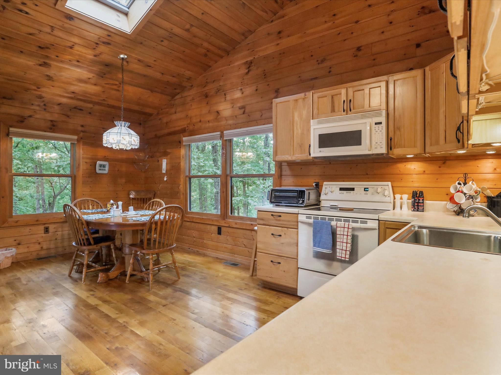 SLEEPY HILL - Residential