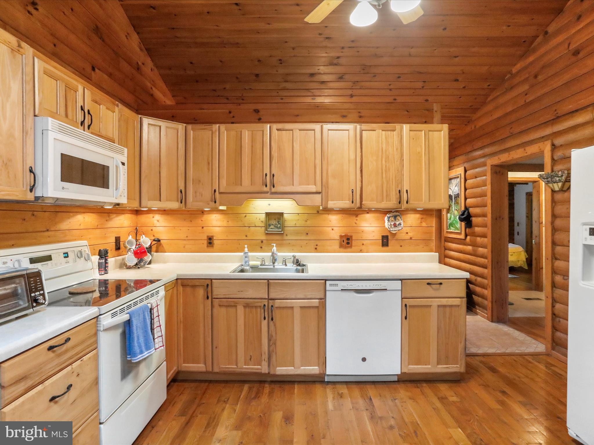 SLEEPY HILL - Residential