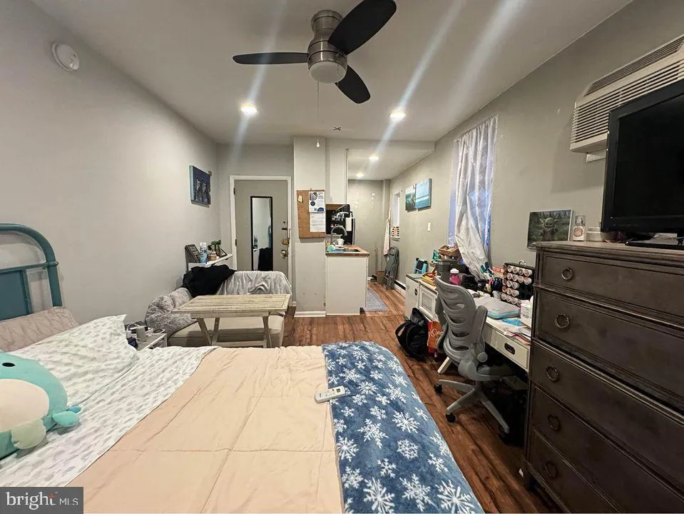 Philadelphia, Pennsylvania 19107, United States, ,1 BathroomBathrooms,Residential,Active,81312