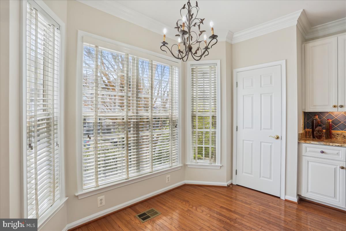 QUINCE ORCHARD PARK - Residential