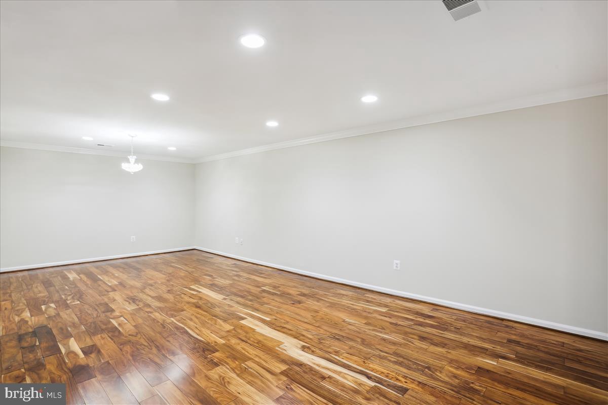 QUINCE ORCHARD PARK - Residential