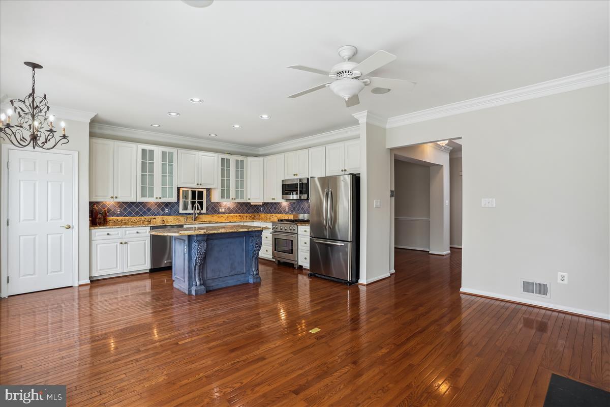 QUINCE ORCHARD PARK - Residential