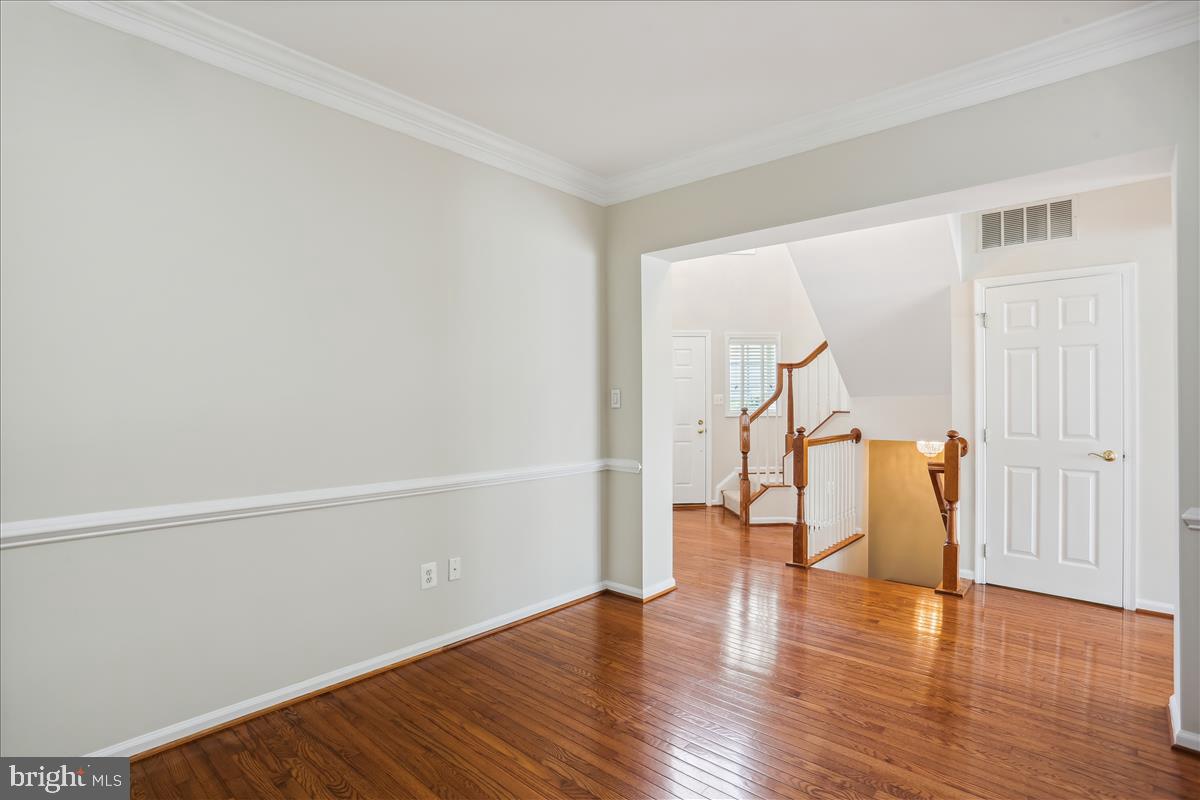 QUINCE ORCHARD PARK - Residential