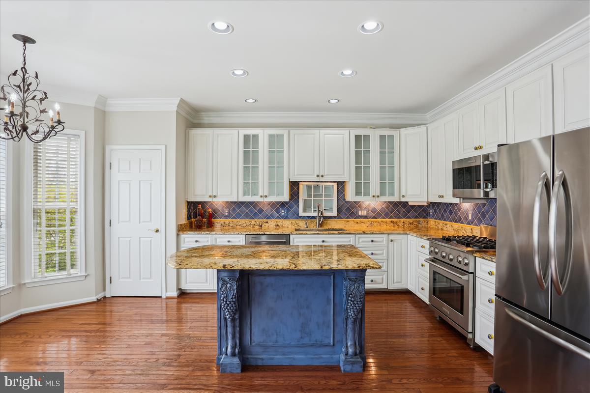 QUINCE ORCHARD PARK - Residential