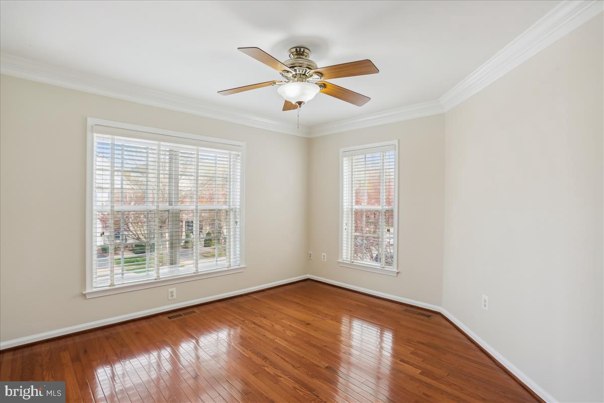 QUINCE ORCHARD PARK - Residential