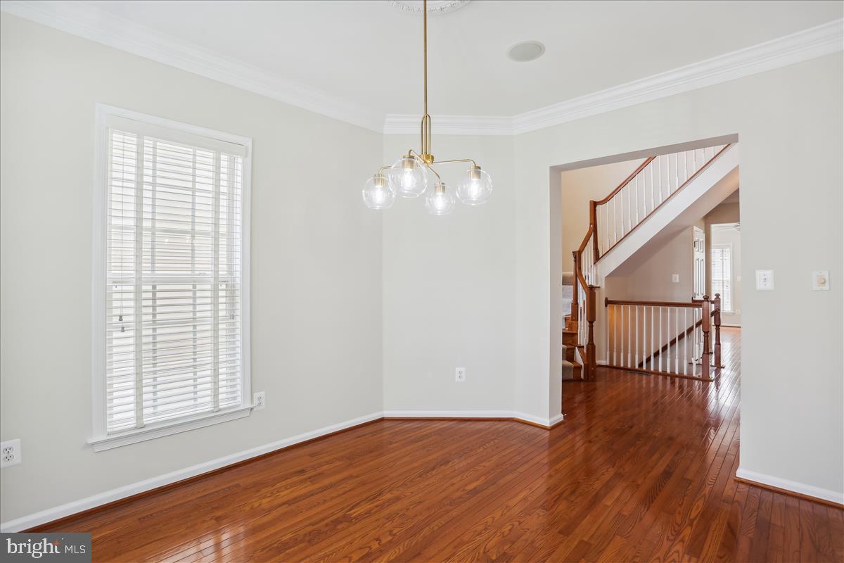 QUINCE ORCHARD PARK - Residential