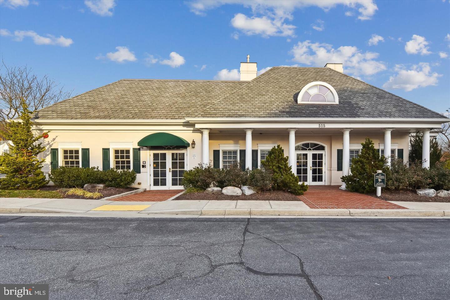 QUINCE ORCHARD PARK - Residential