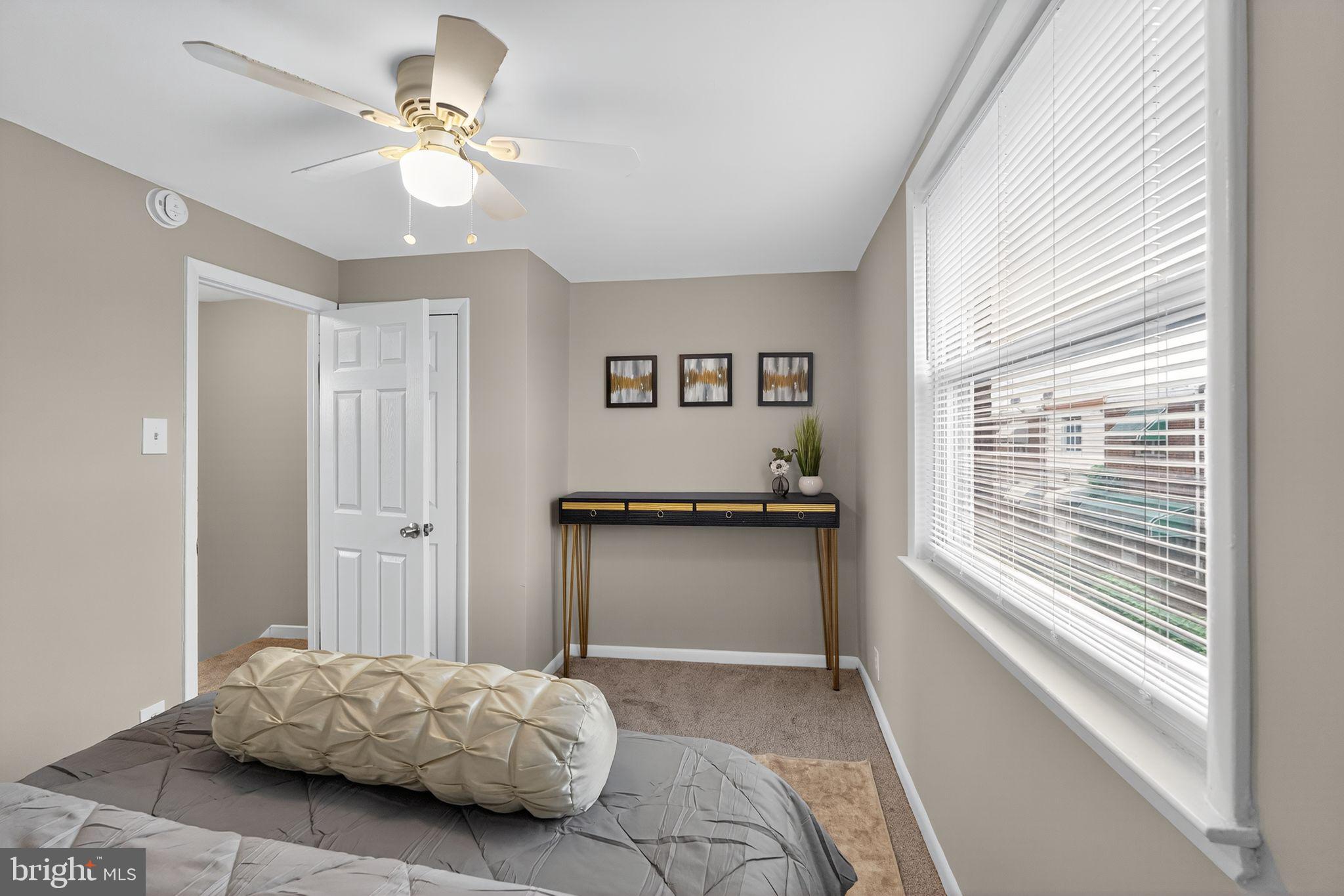 PORT RICHMOND - Residential