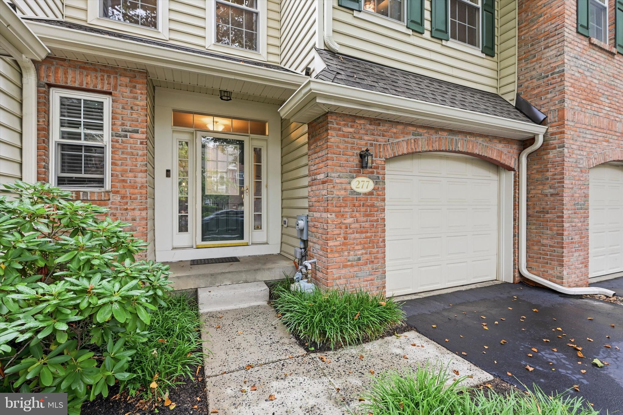 277 CHERRY LANE