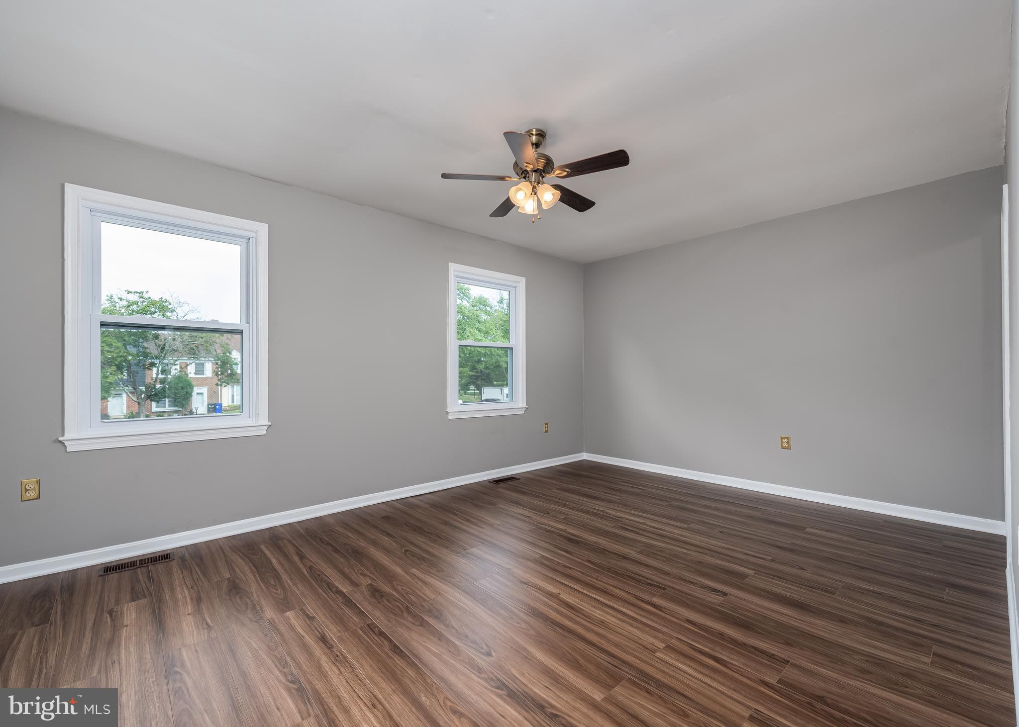 STRATHMORE - Residential