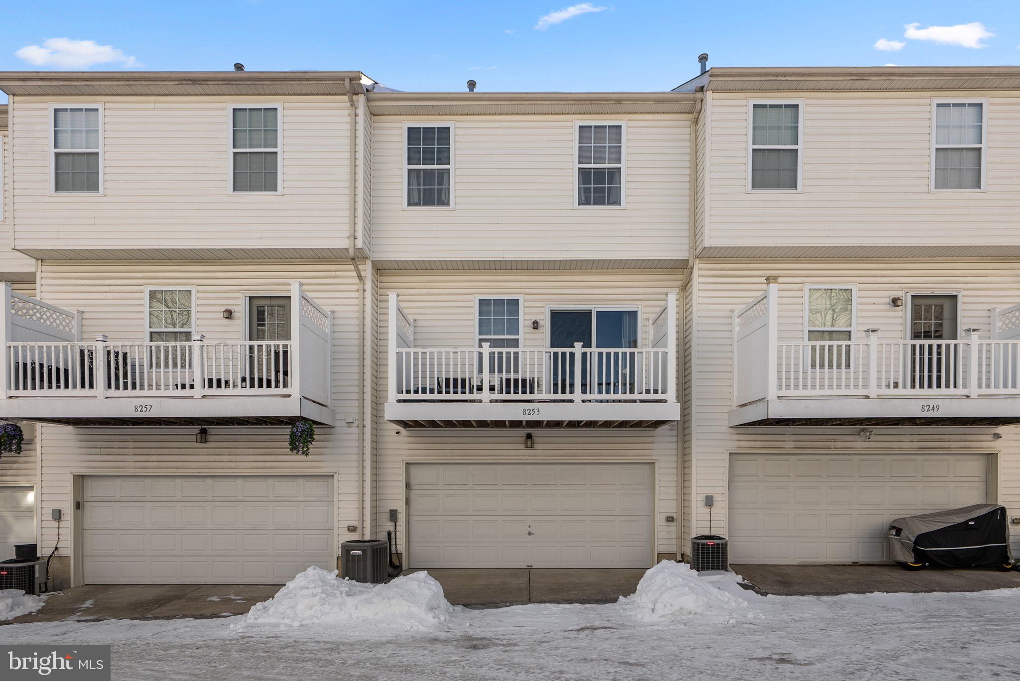 SUMMERFIELD AT MISSION PLACE - Residential