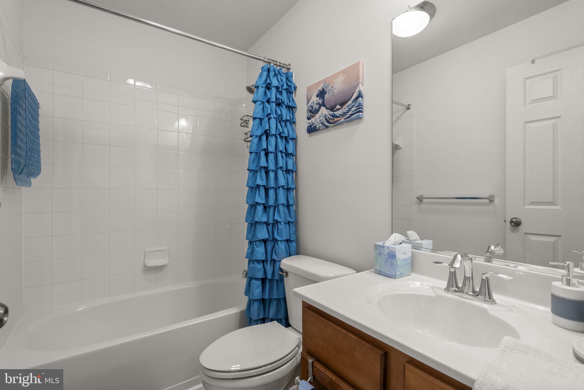 SUMMERFIELD AT MISSION PLACE - Residential