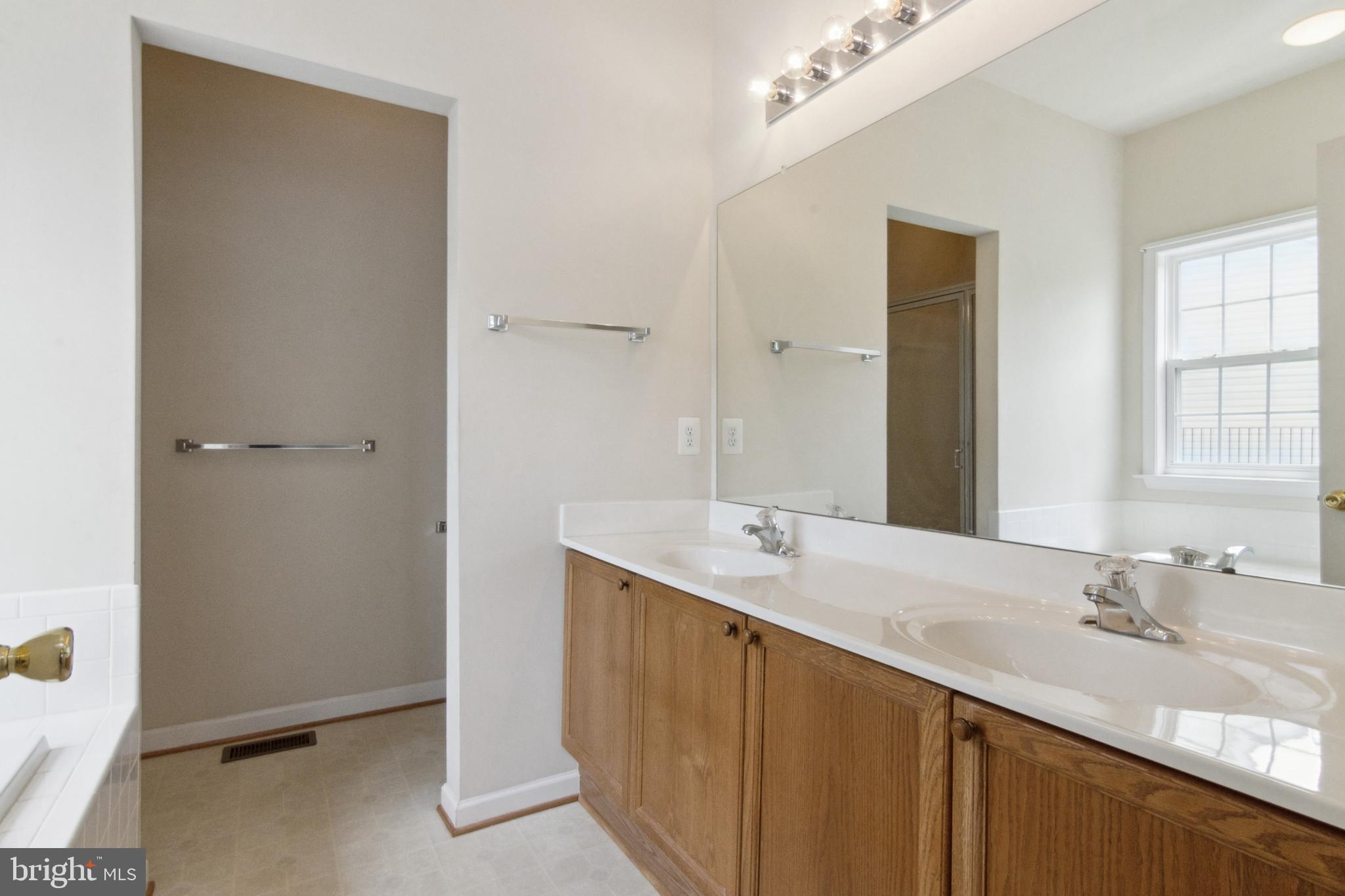 JERMAE ESTATES - Residential