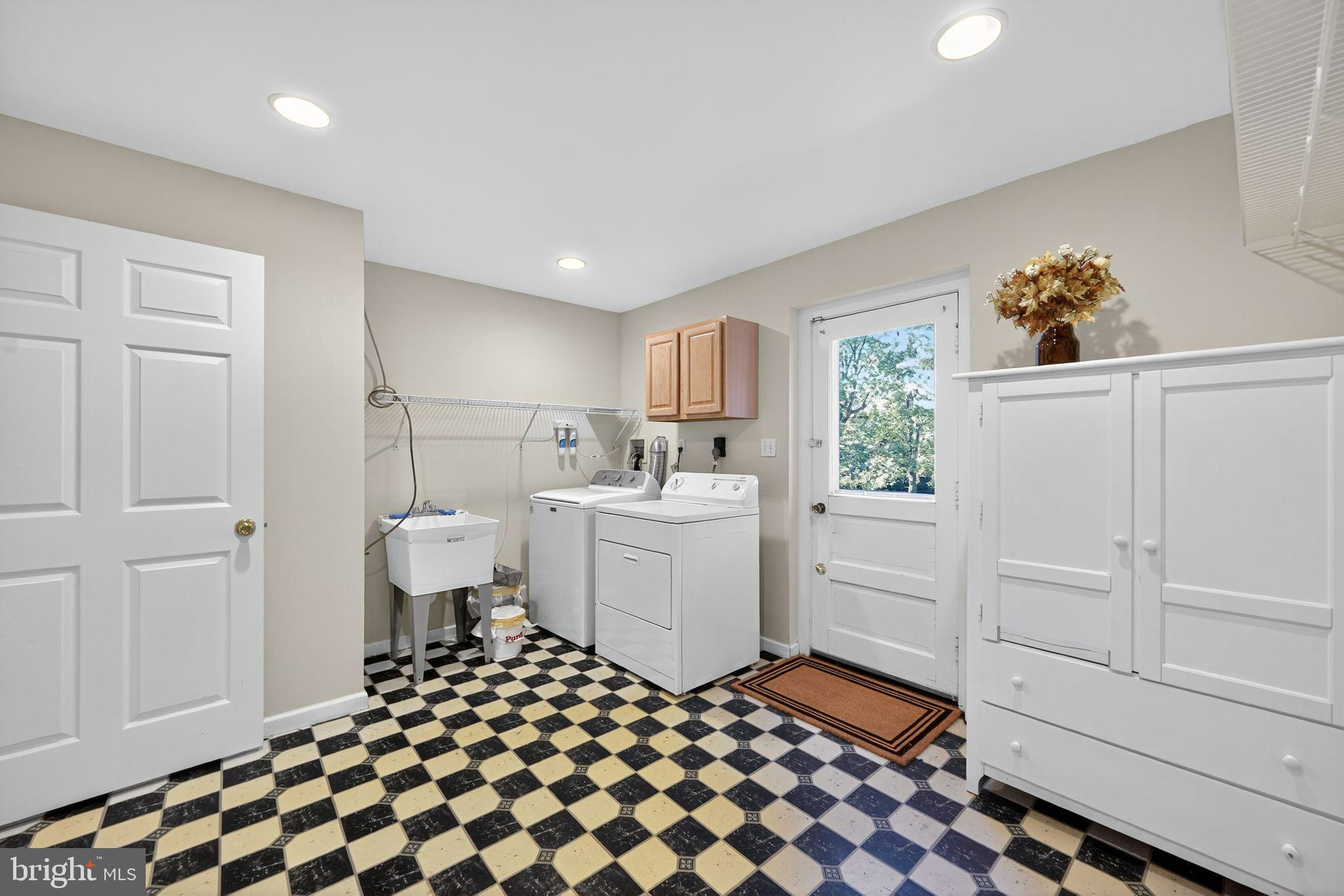 GLEN FOREST - Residential Lease