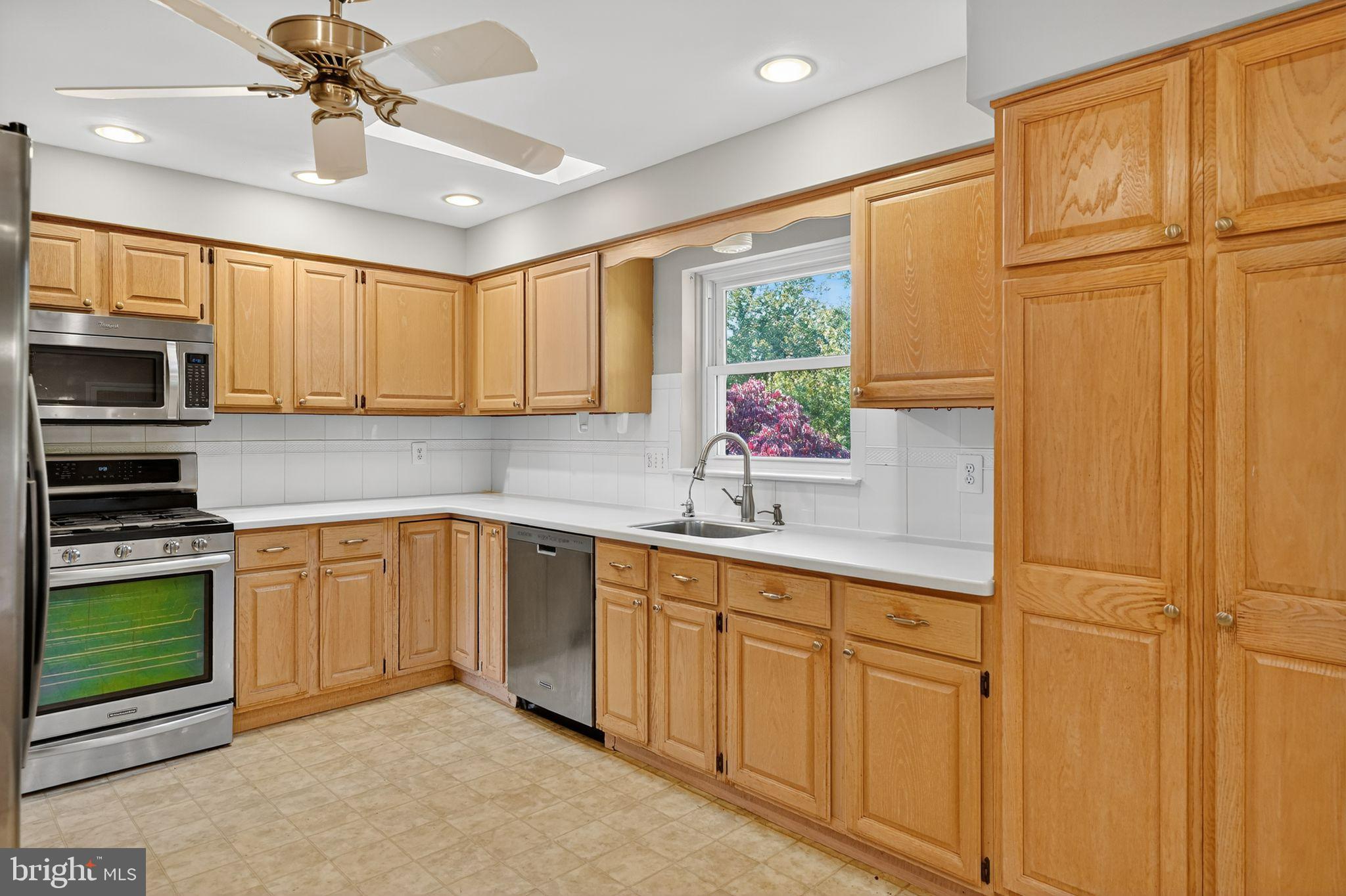 GLEN FOREST - Residential Lease