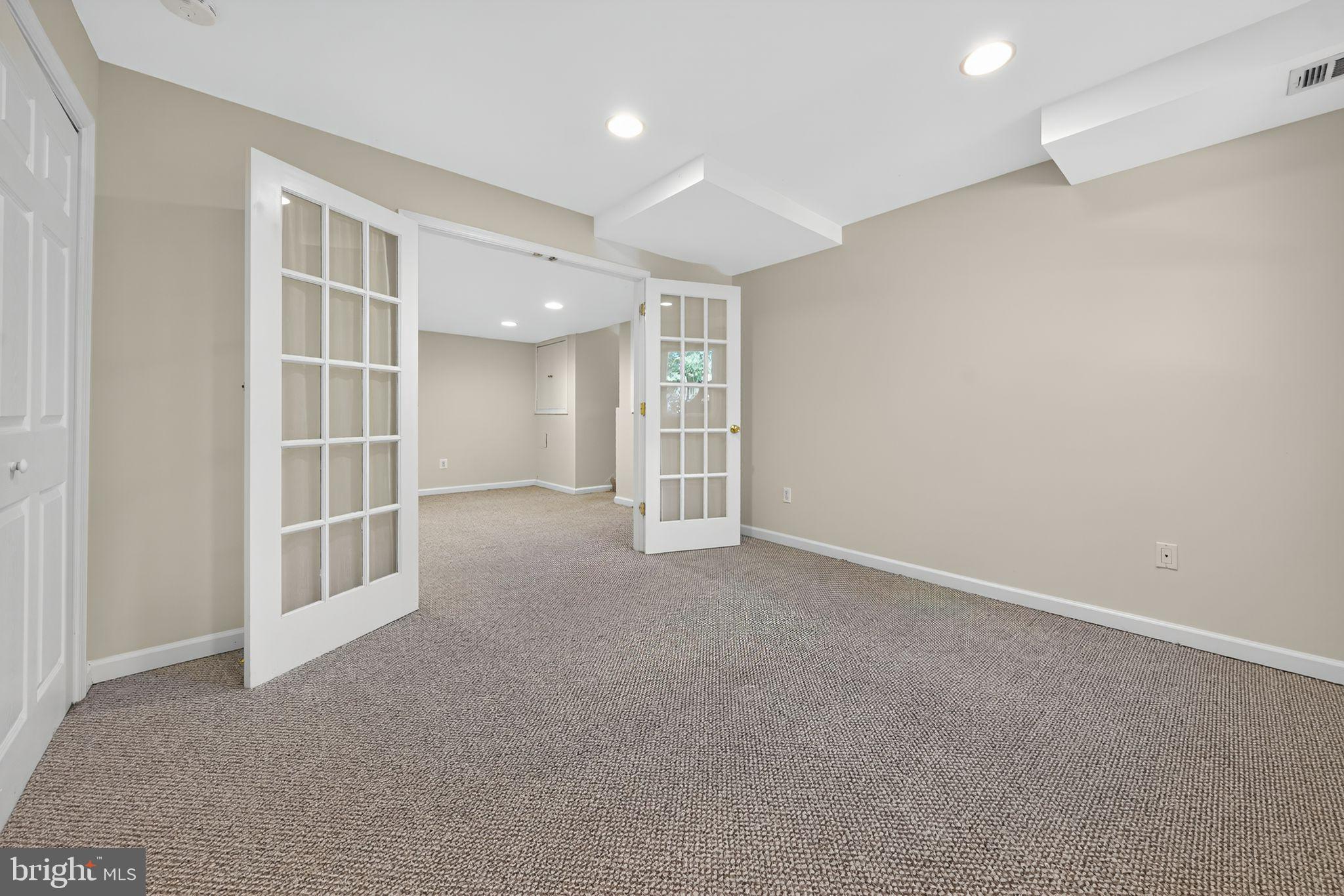 GLEN FOREST - Residential Lease