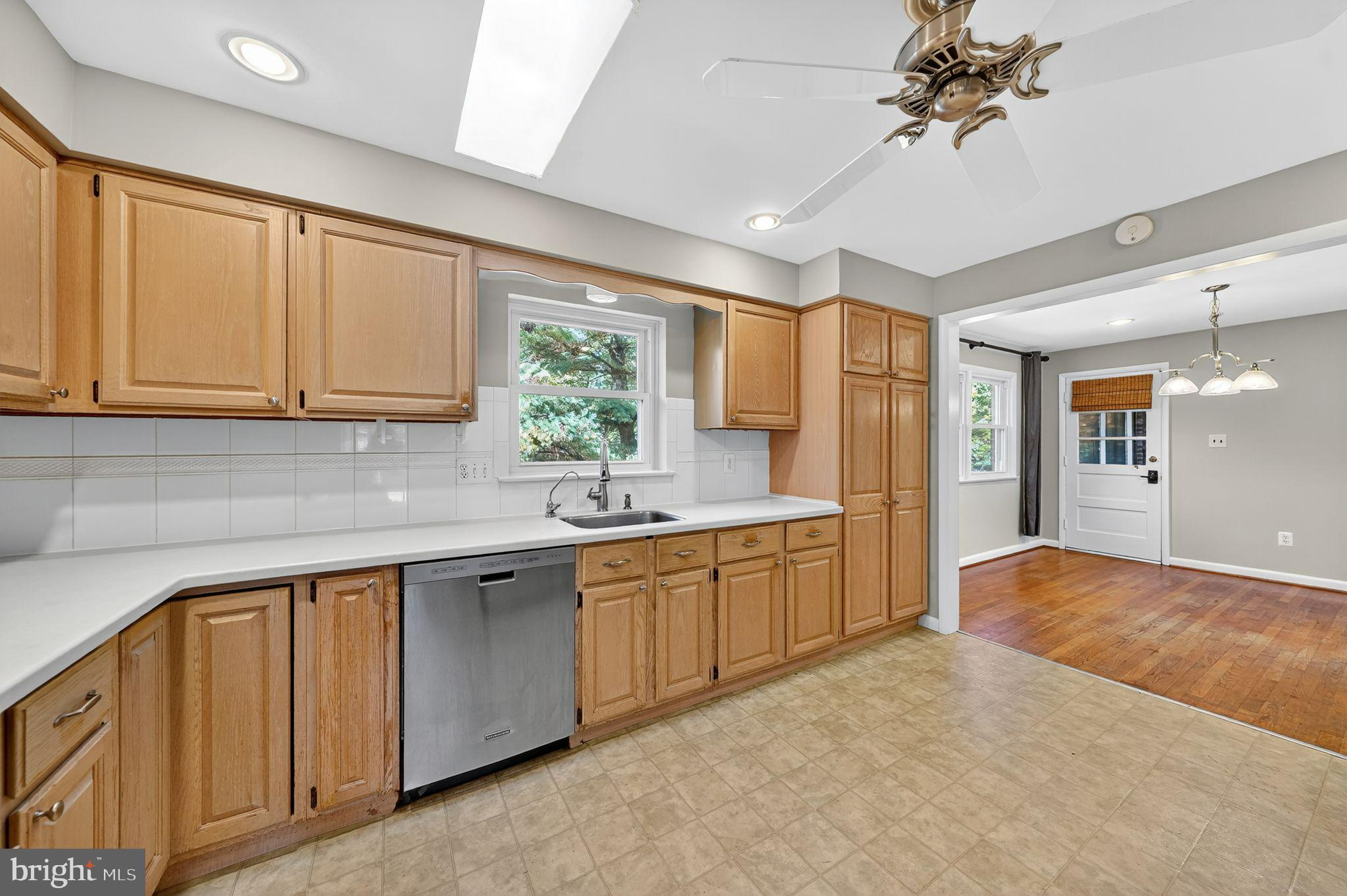 GLEN FOREST - Residential Lease