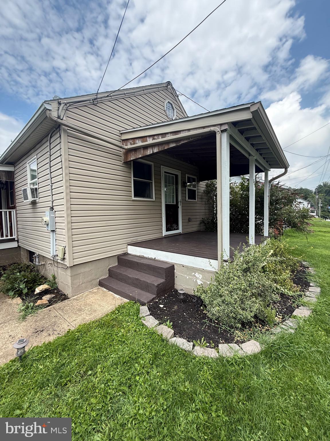 755 TURNPIKE ROAD