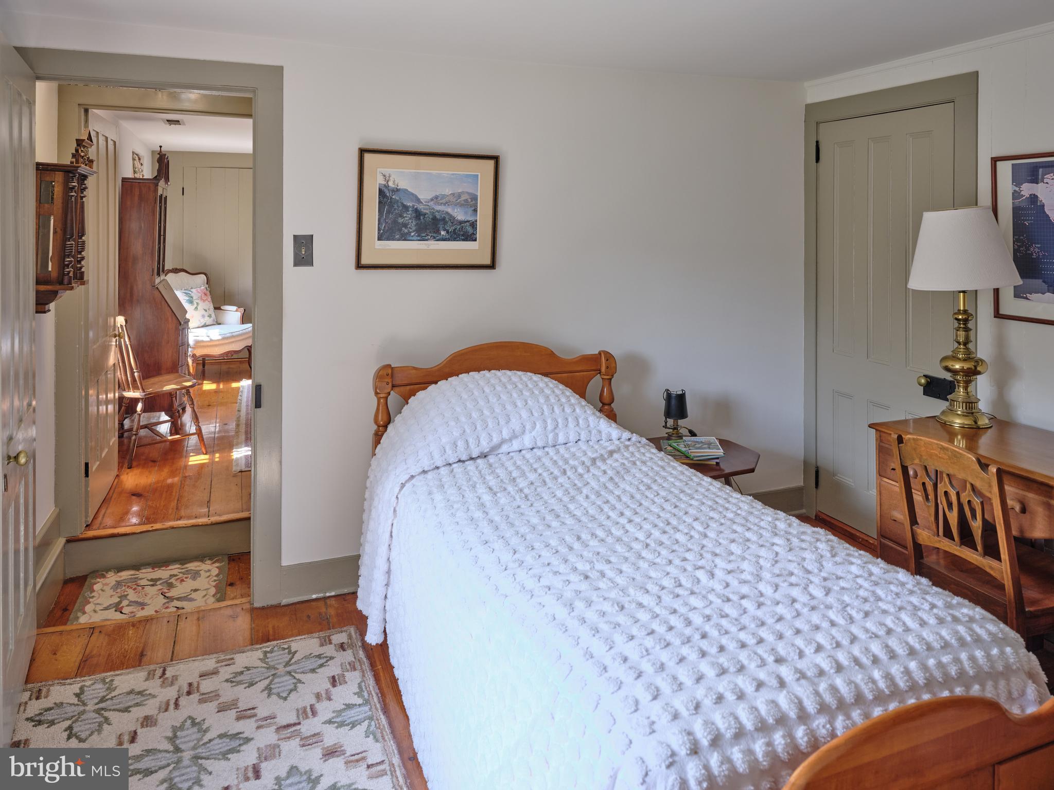 WASHINGTON CROSSING - Residential