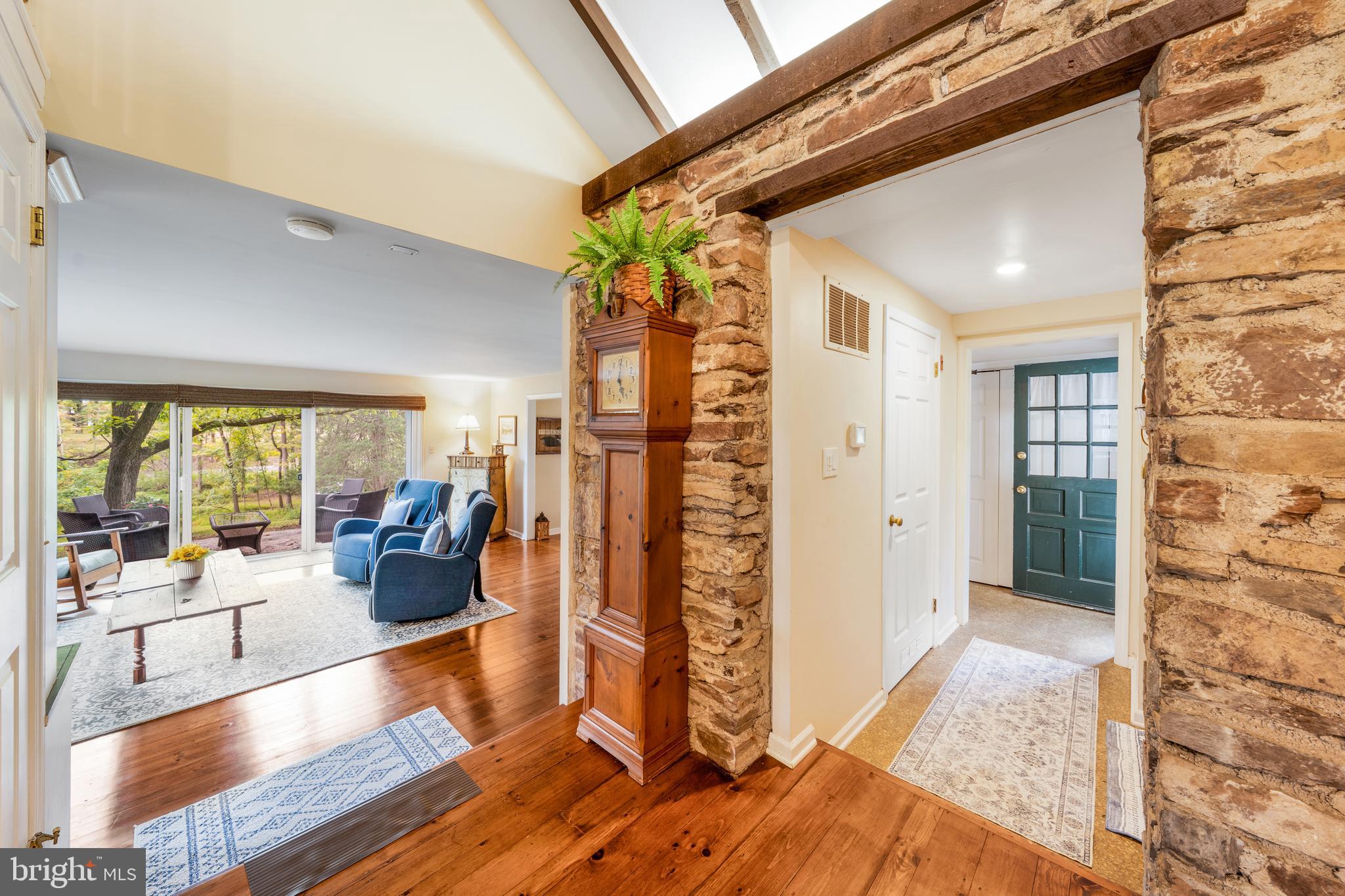 WASHINGTON CROSSING - Residential