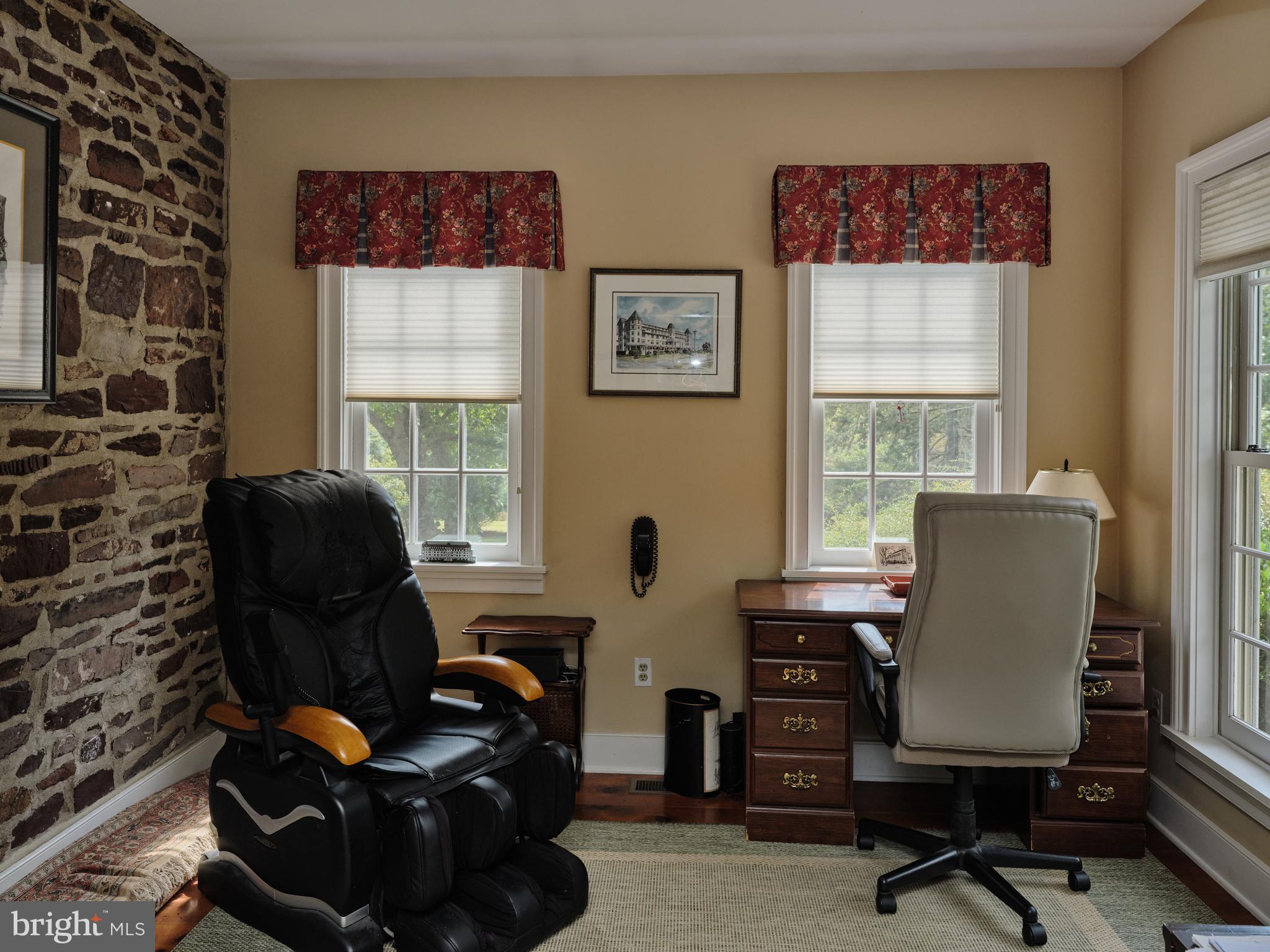 WASHINGTON CROSSING - Residential