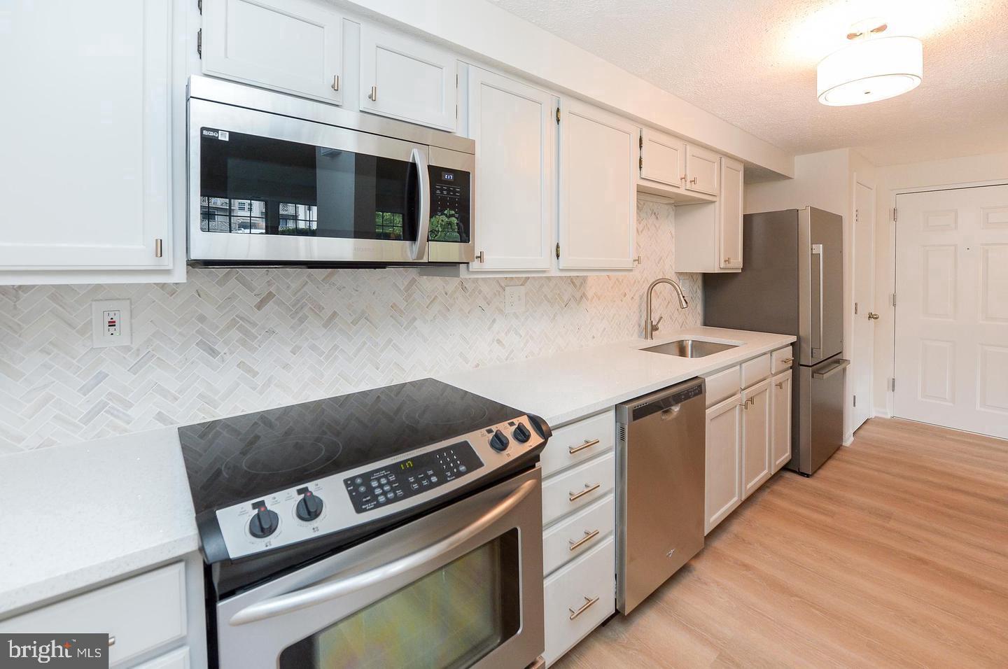 25 CRANBERRY COURT
