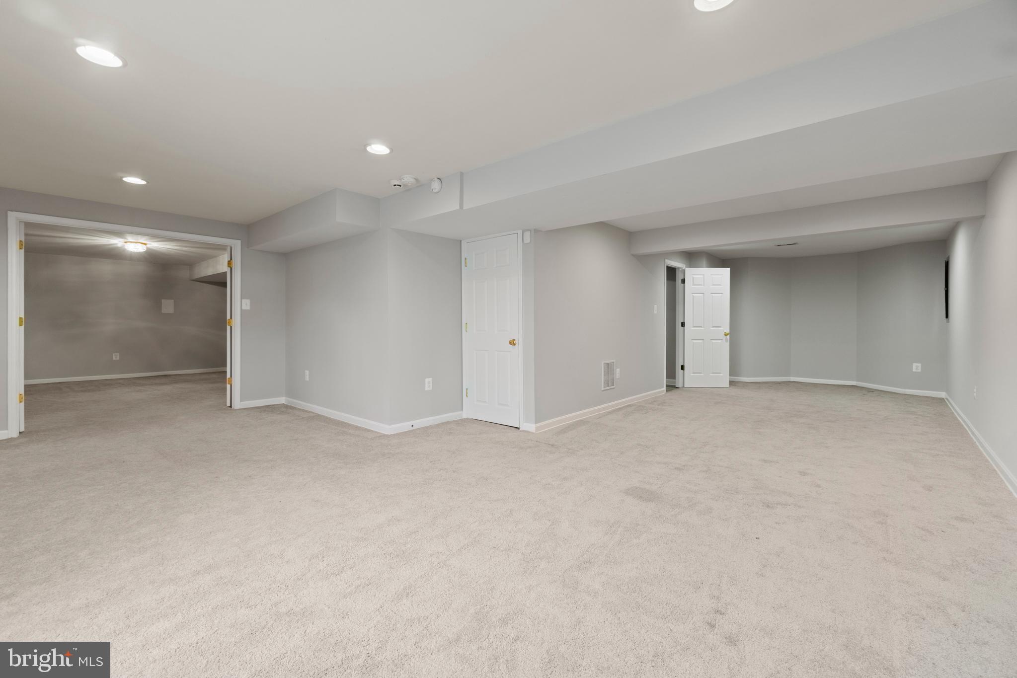 SOMERSET LANDING - Residential