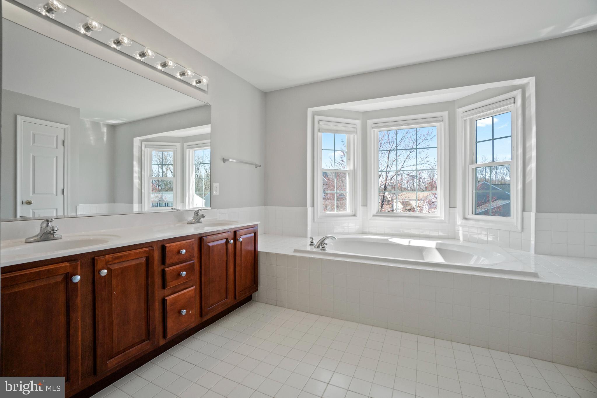 SOMERSET LANDING - Residential