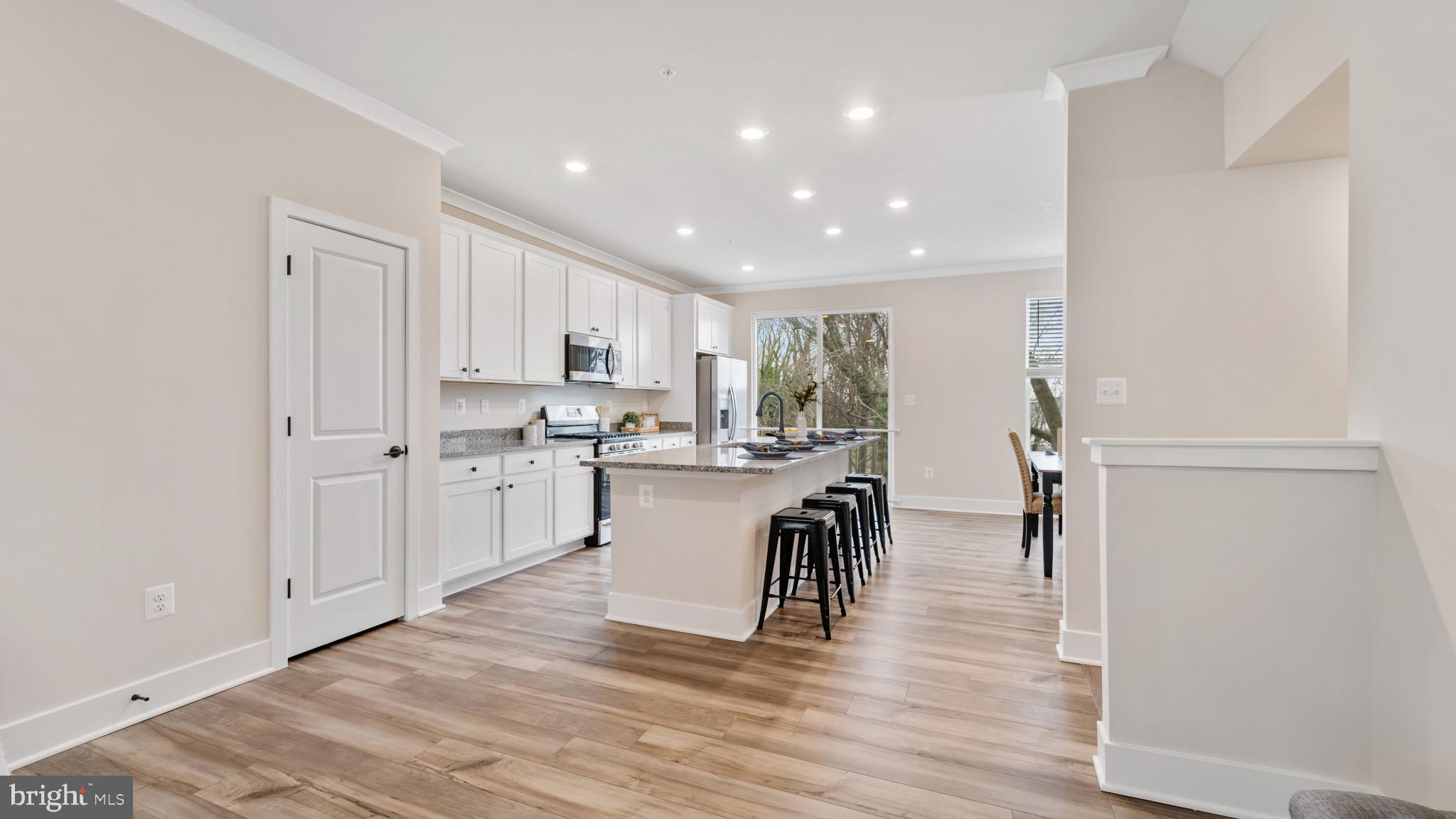 MEDFIELD - Residential