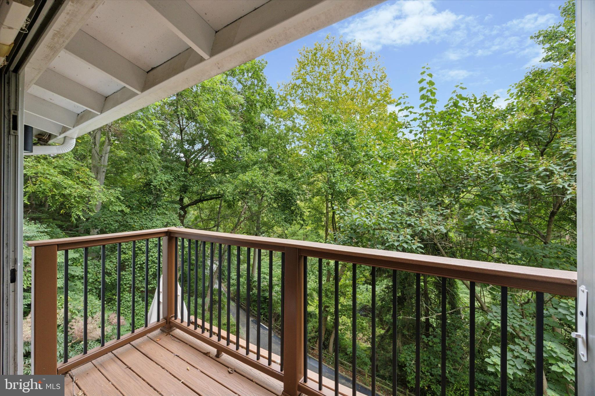 GLADWYNE - Residential