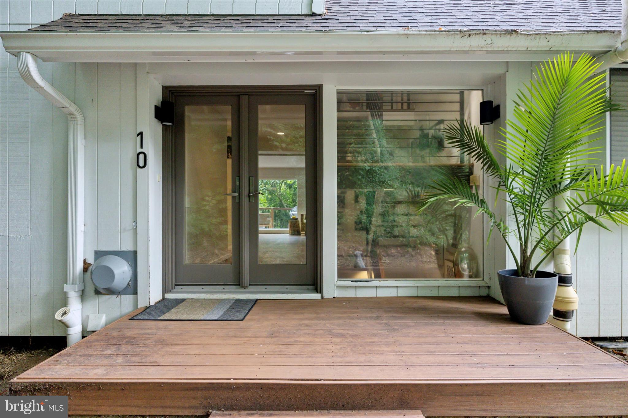 GLADWYNE - Residential