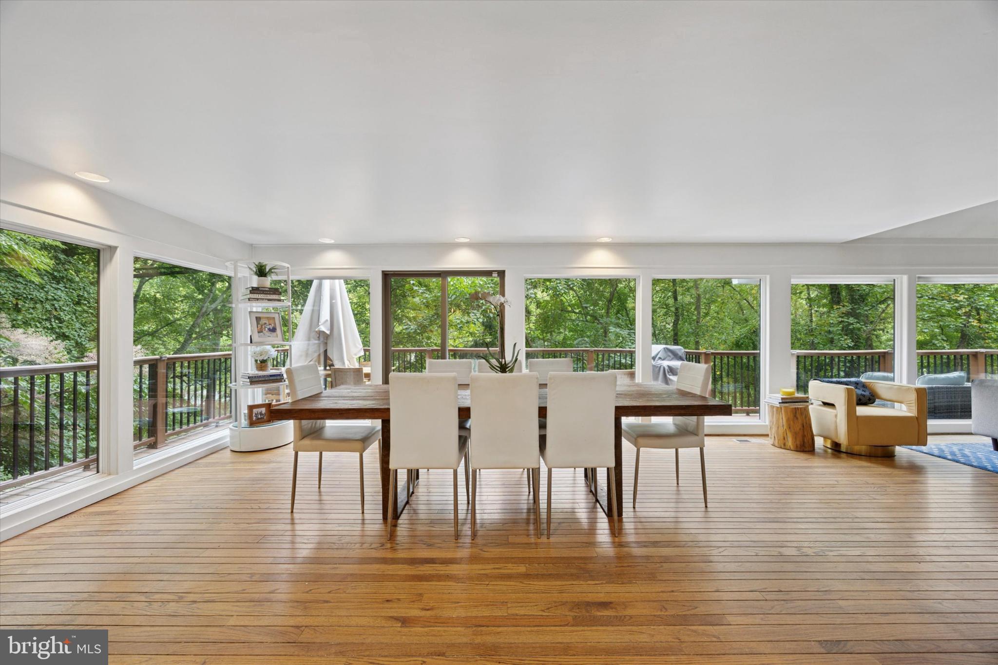 GLADWYNE - Residential