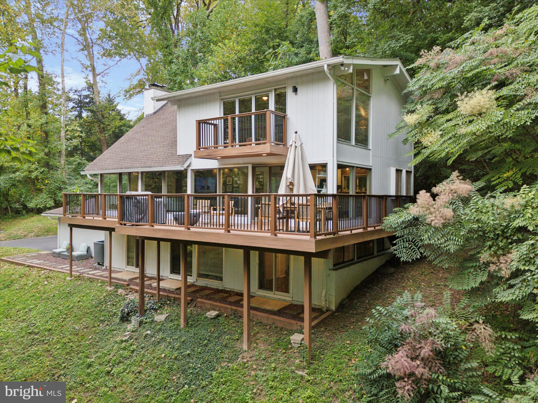 GLADWYNE - Residential