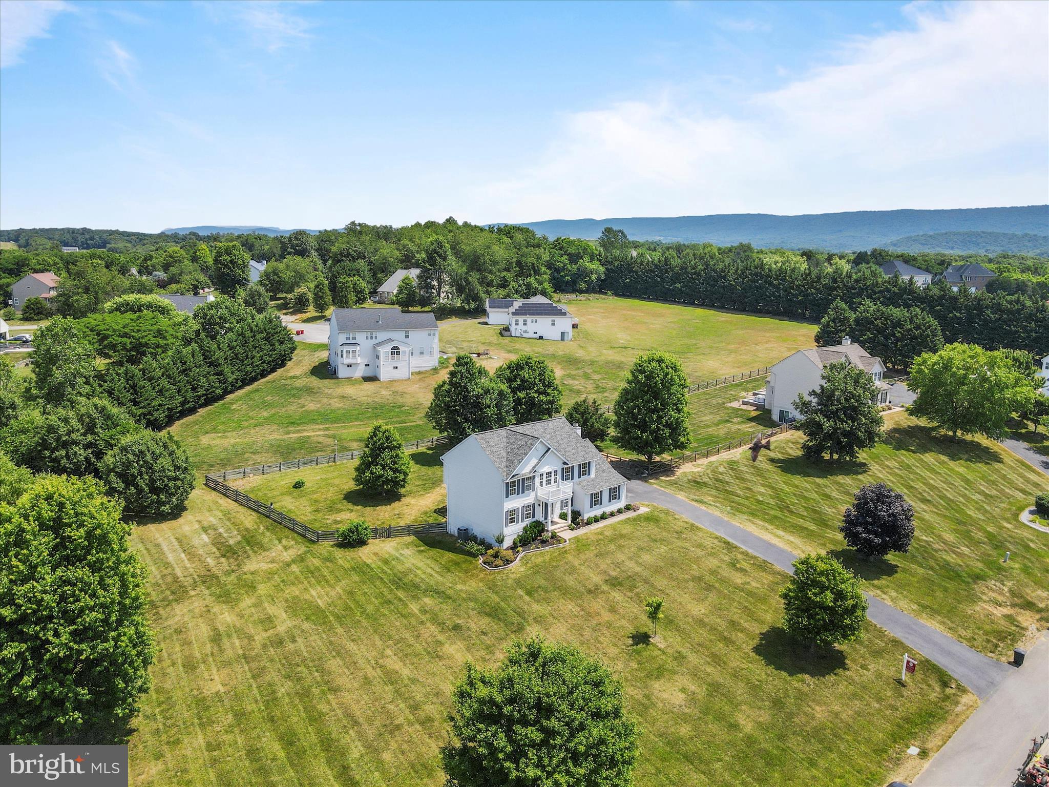 MEADOW BROOK - Residential