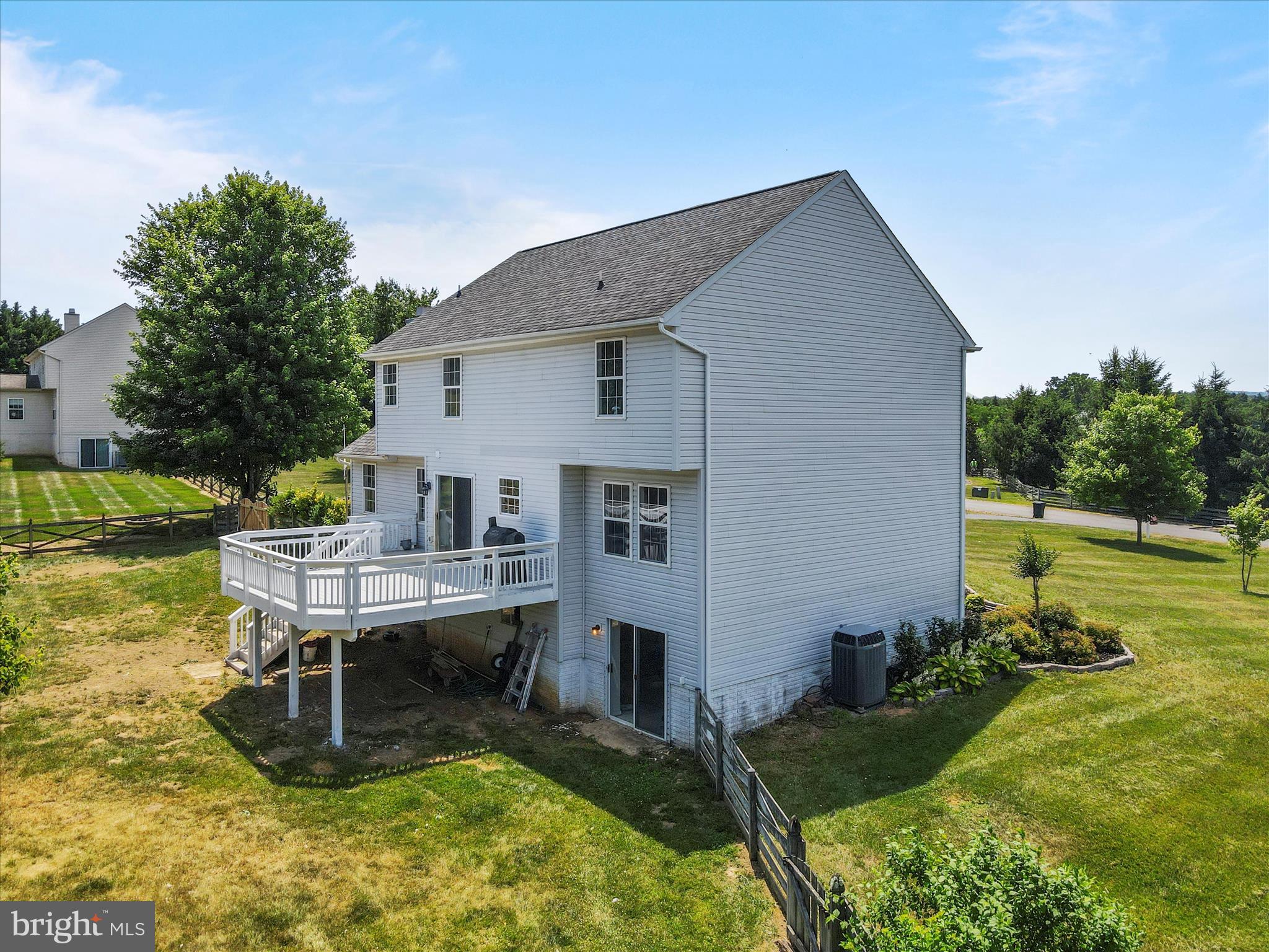 MEADOW BROOK - Residential