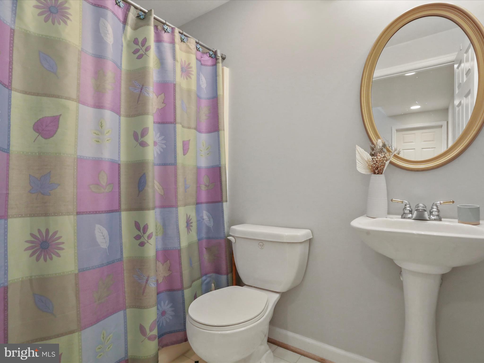 MEADOW BROOK - Residential