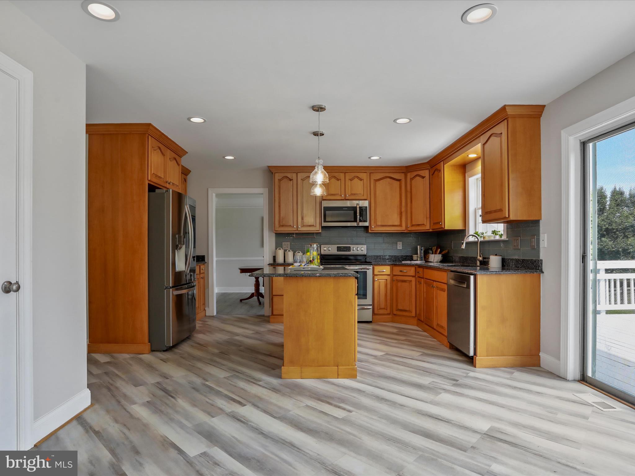 MEADOW BROOK - Residential