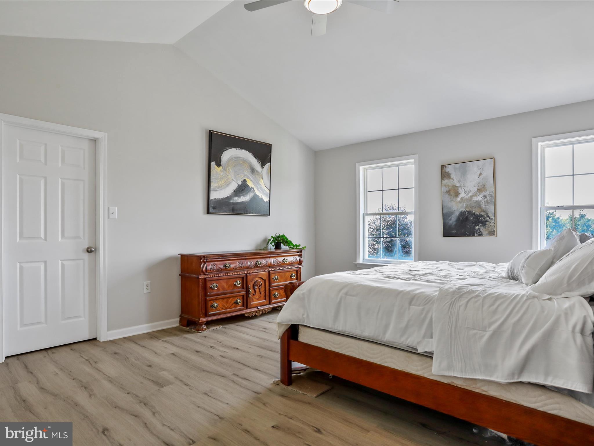 MEADOW BROOK - Residential