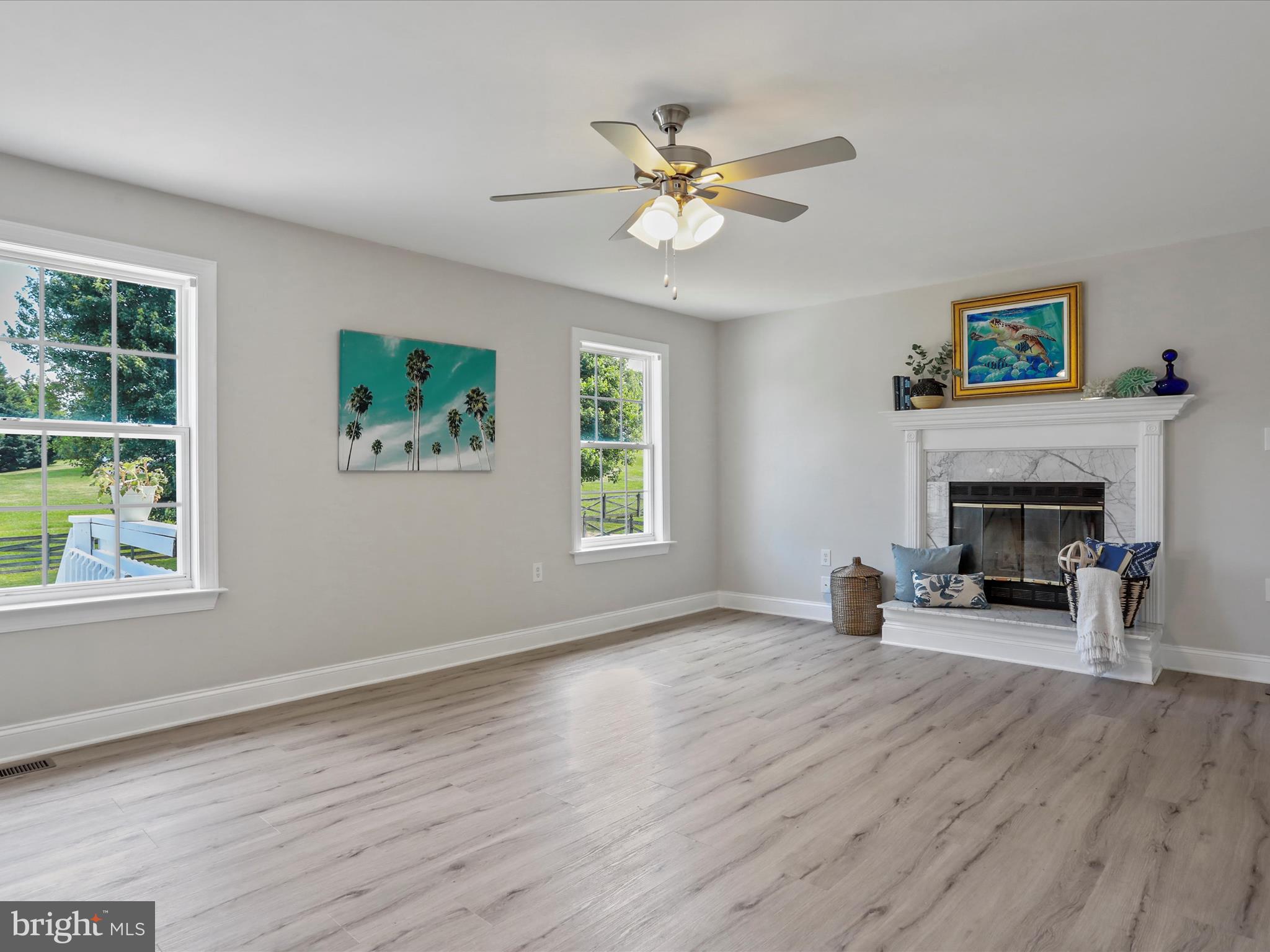 MEADOW BROOK - Residential