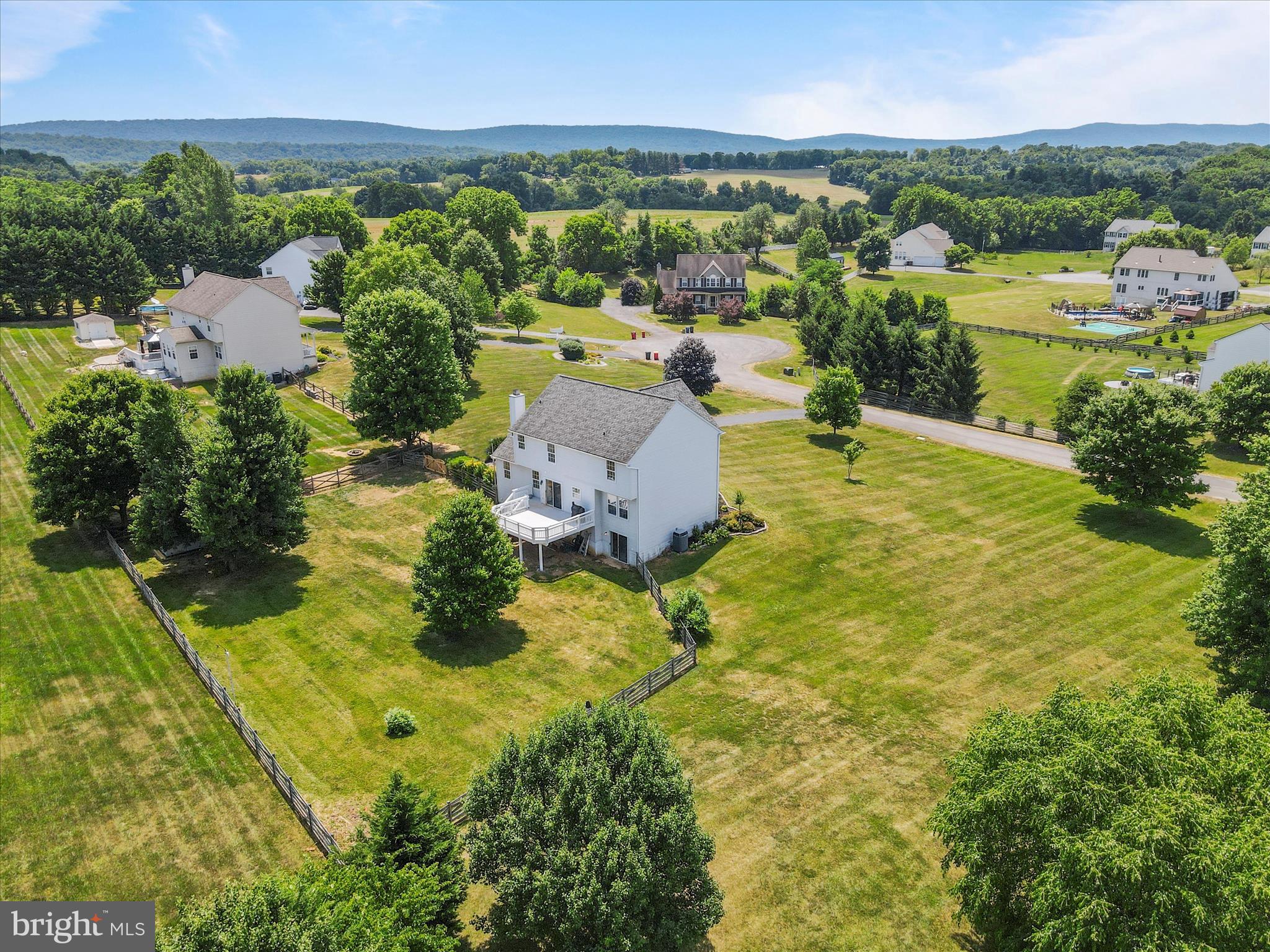 MEADOW BROOK - Residential