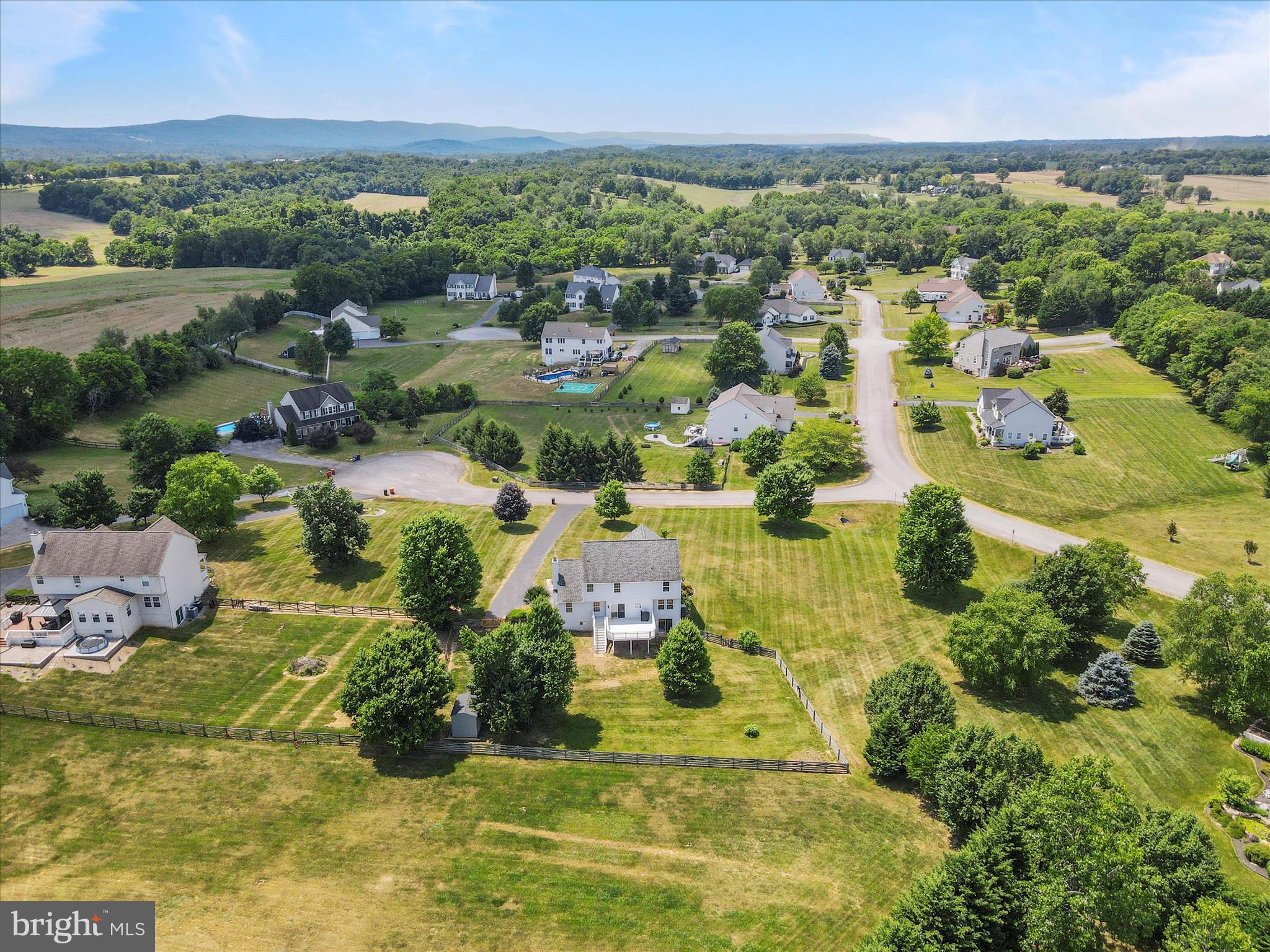 MEADOW BROOK - Residential