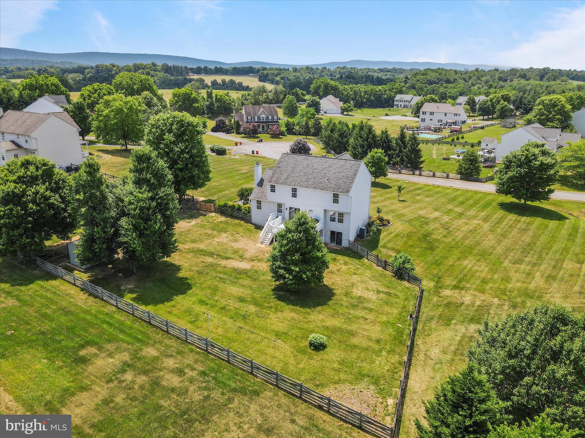MEADOW BROOK - Residential