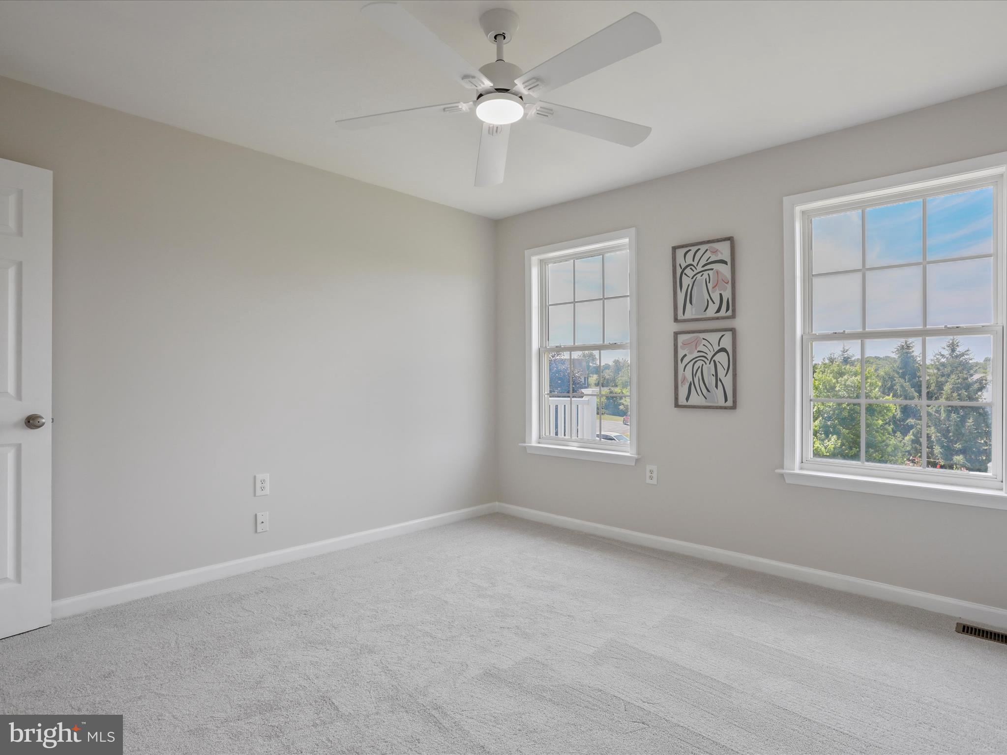 MEADOW BROOK - Residential