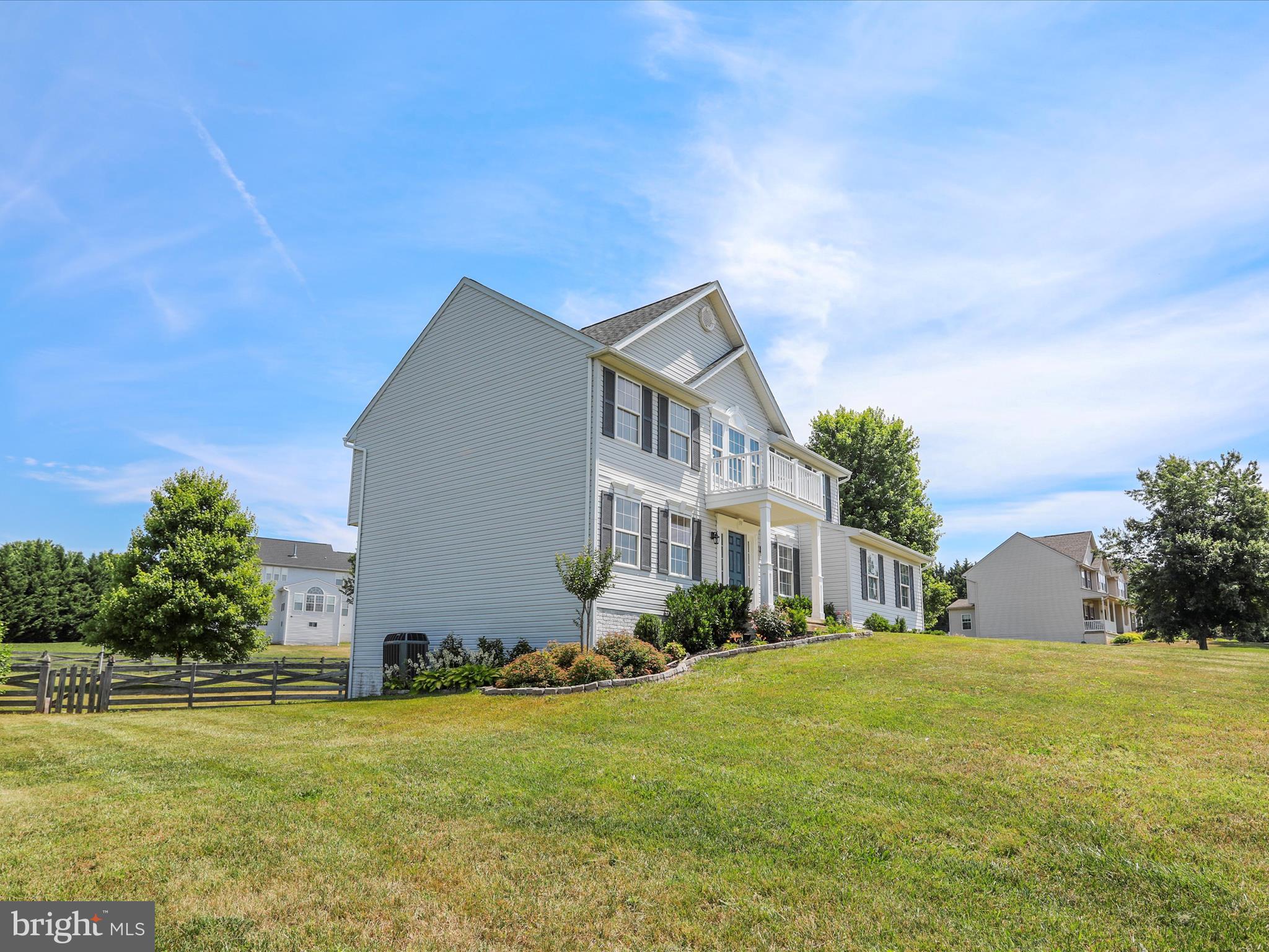 MEADOW BROOK - Residential