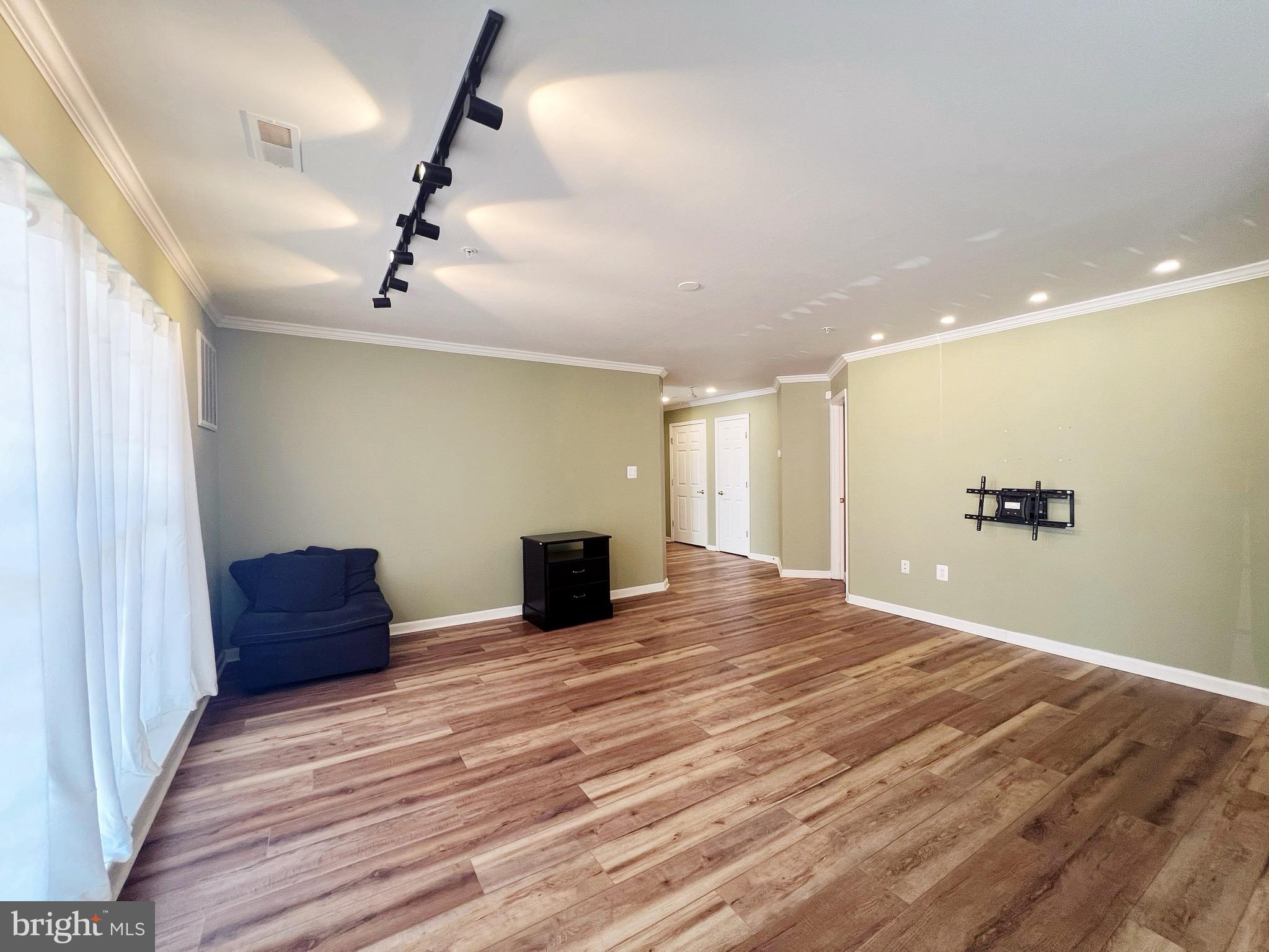 RIDGEVIEW II - Residential