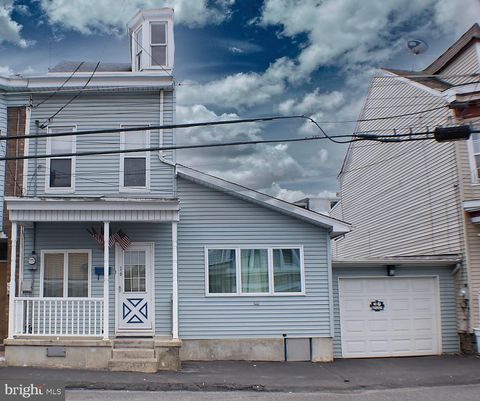 Photo of 16 E Pine Street, MAHANOY CITY, PA 17948 (MLS # PASK2026786)