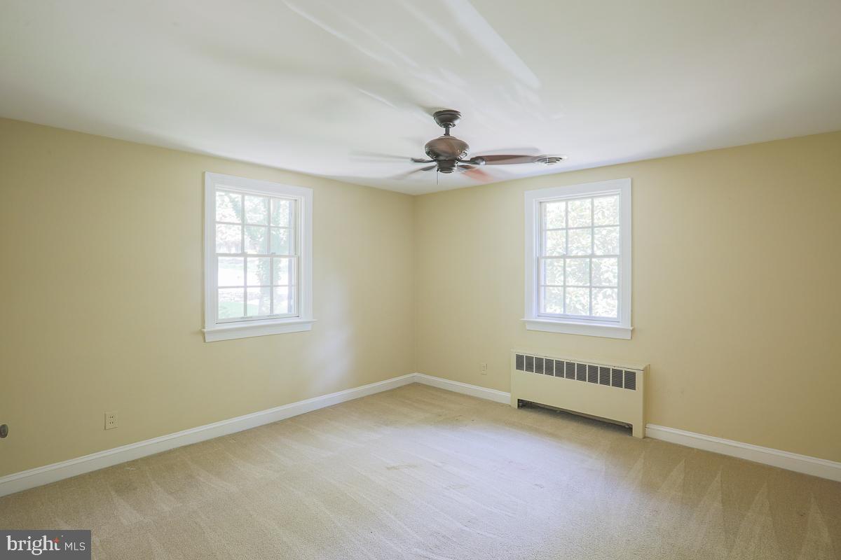 WORTHINGTON HILL - Residential