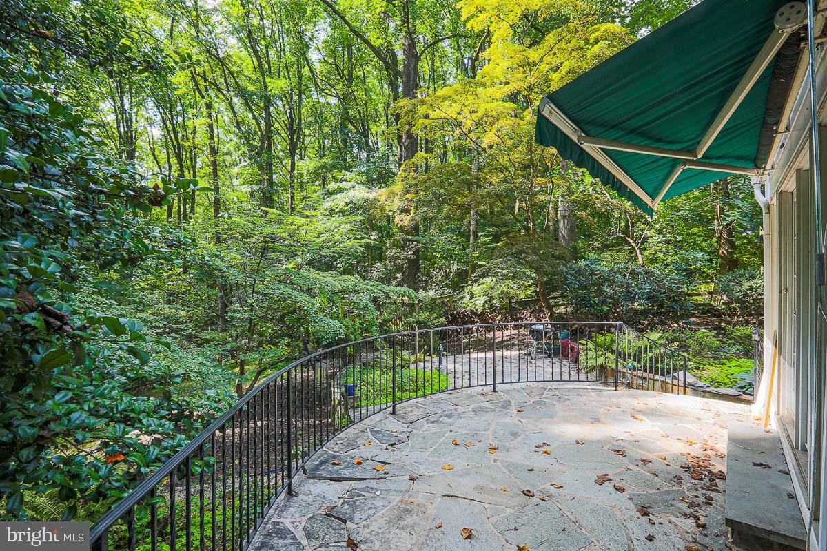 WORTHINGTON HILL - Residential