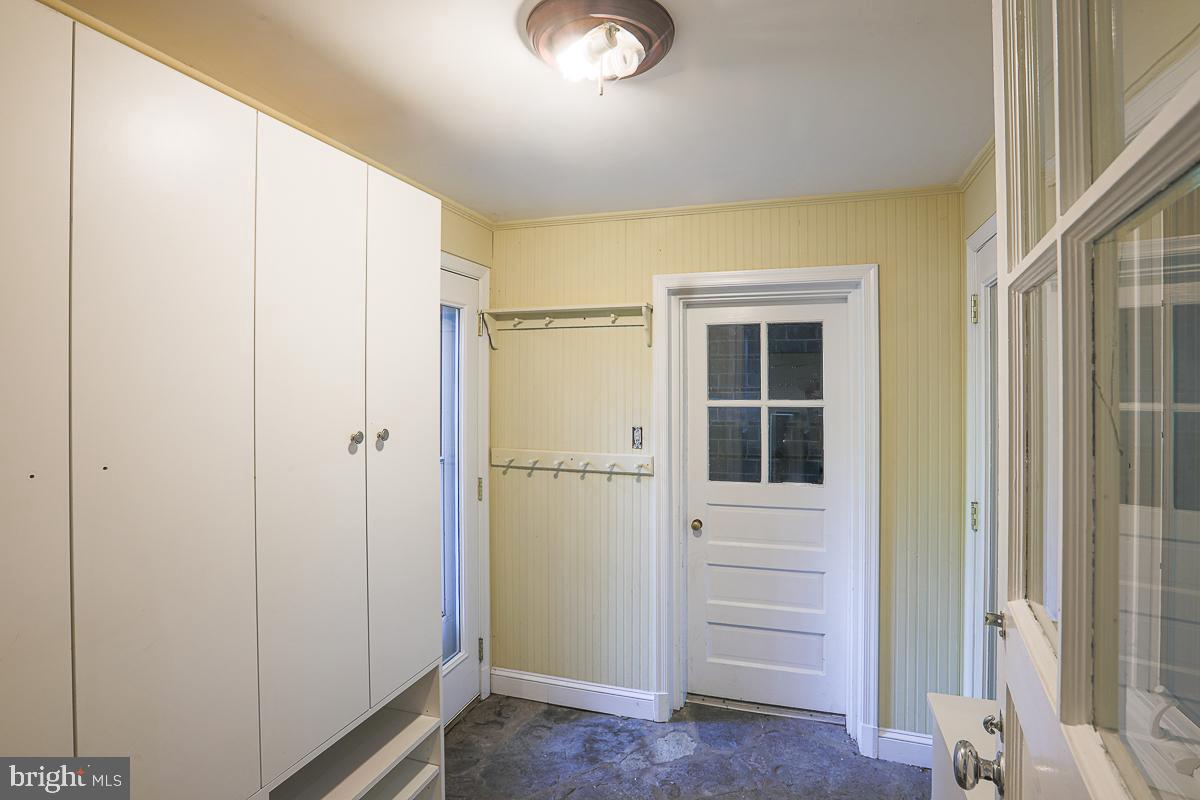 WORTHINGTON HILL - Residential