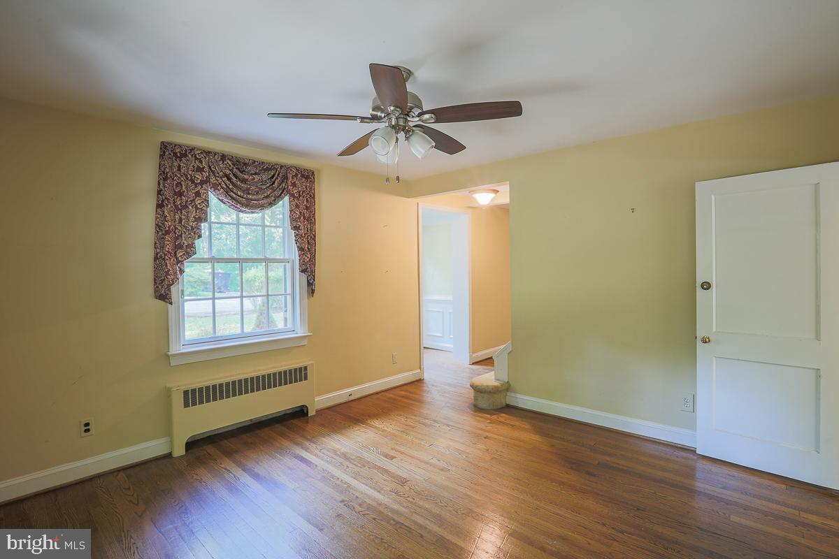 WORTHINGTON HILL - Residential